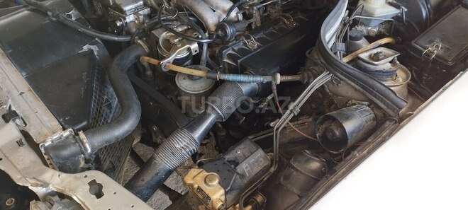 Mercedes E 200 d 1992, 421,000 km - 2.0 л - Şamaxı