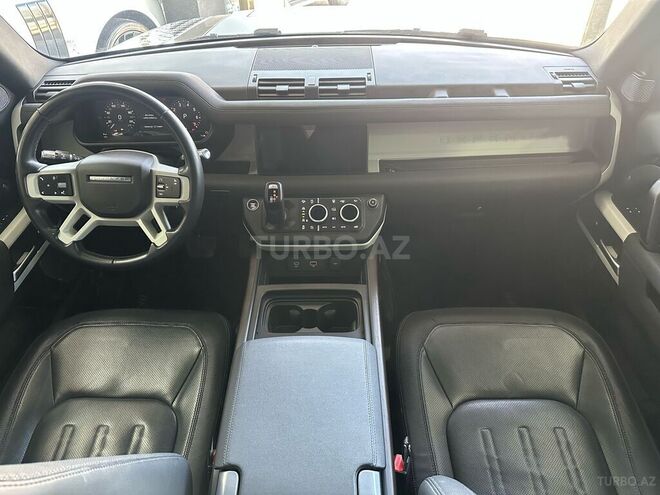 Land Rover Defender-12