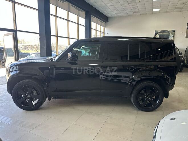 Land Rover Defender-5