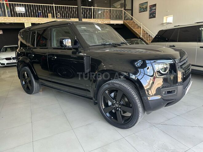 Land Rover Defender-9