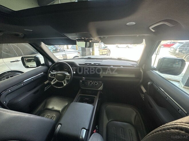 Land Rover Defender-3