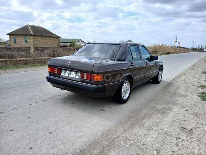 Mercedes 190 1992, 382,000 km - 2.0 л - Salyan