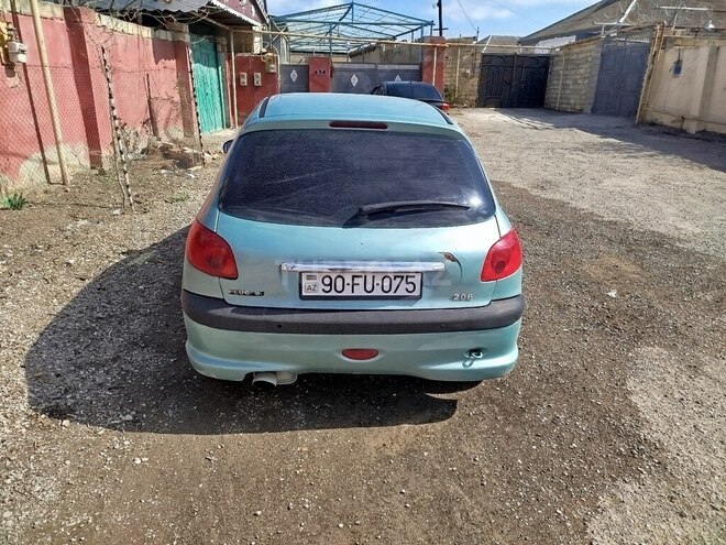 Peugeot 206 2005, 380,000 km - 1.4 l - Bakı