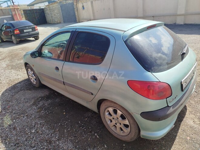 Peugeot 206 2005, 380,000 km - 1.4 l - Bakı