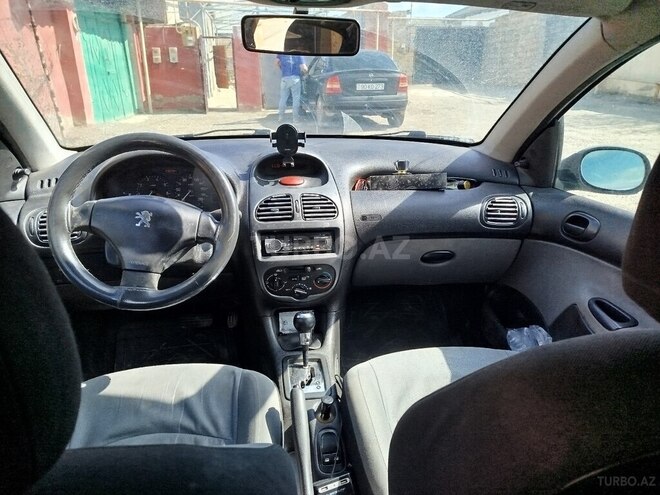 Peugeot 206 2005, 380,000 km - 1.4 l - Bakı