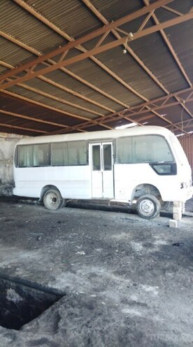 Hyundai County 2001, 300,000 km - 3.9 l - Qusar