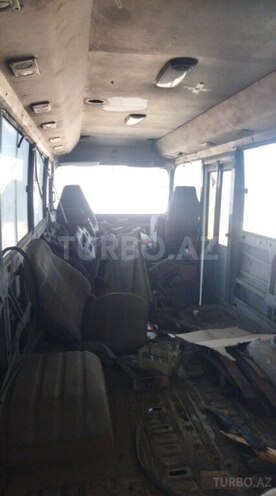 Hyundai County 2001, 300,000 km - 3.9 l - Qusar