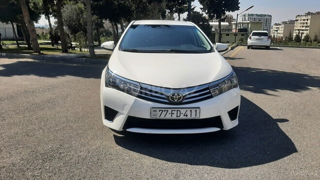 Toyota Corolla 2015, 175,000 km - 1.6 l - Bakı