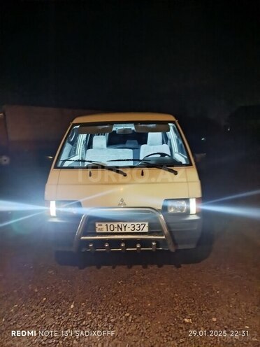 Mitsubishi L300 1997, 425,316 km - 2.0 л - Astara