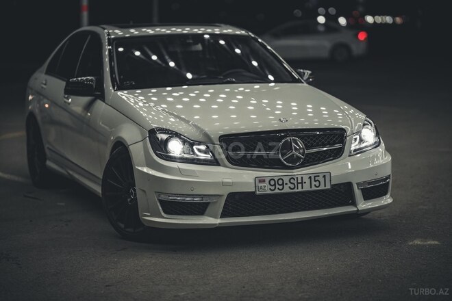 Mercedes C 300 2012, 240,000 km - 3.0 l - Bakı