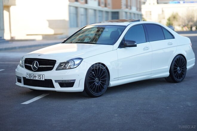 Mercedes C 300 2012, 240,000 km - 3.0 l - Bakı