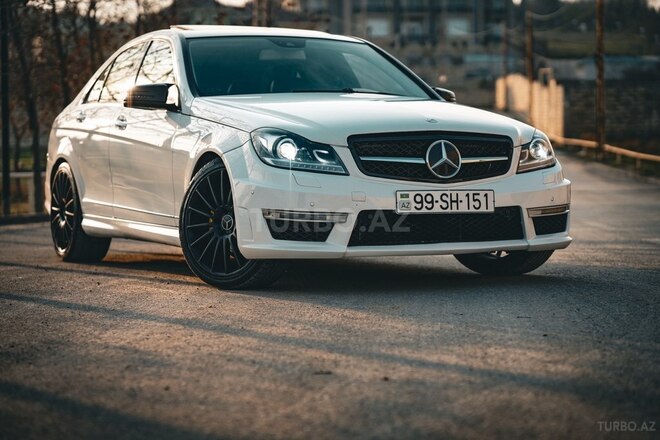 Mercedes C 300 2012, 240,000 km - 3.0 l - Bakı