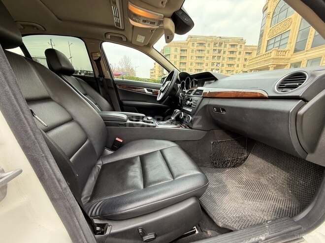 Mercedes C 300 2012, 240,000 km - 3.0 l - Bakı