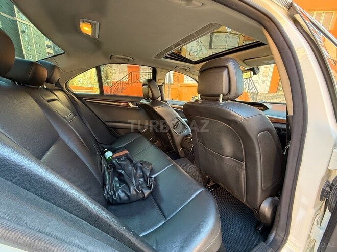 Mercedes C 300 2012, 240,000 km - 3.0 l - Bakı