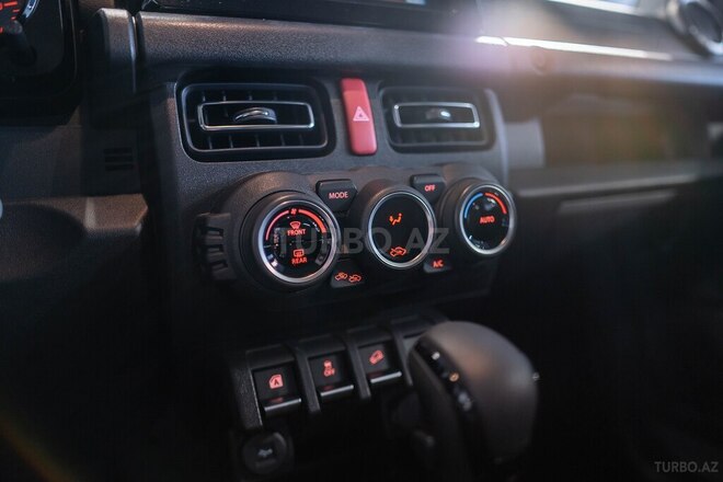 Suzuki Jimny-8
