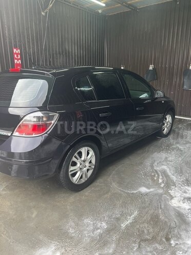 Opel Astra 2009, 300,000 km - 1.6 l - Gəncə