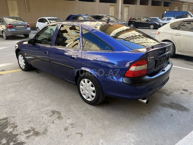 Opel Vectra 1996, 258,000 km - 1.6 l - Bakı