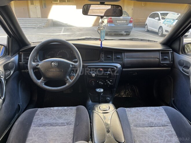 Opel Vectra 1996, 258,000 km - 1.6 l - Bakı