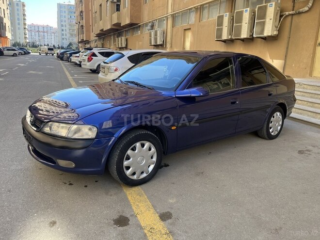 Opel Vectra 1996, 258,000 km - 1.6 l - Bakı