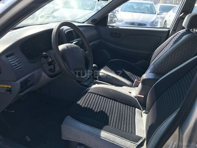 Hyundai Sonata-5