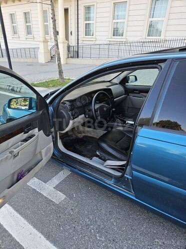 Opel Omega 2001, 222,000 km - 3.0 l - Bakı