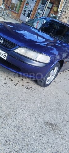 Opel Vectra 1998, 228,242 km - 1.6 l - Xaçmaz