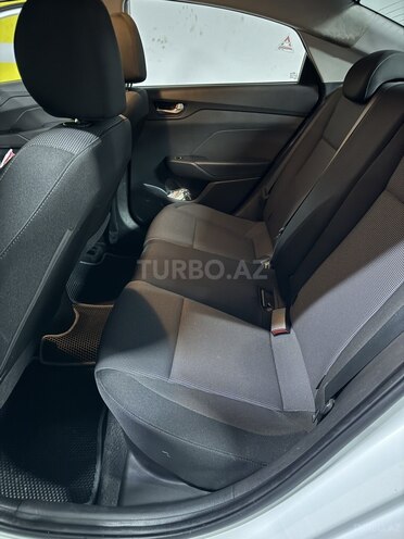 Hyundai Accent 2017, 63,000 km - 1.4 л - Bakı