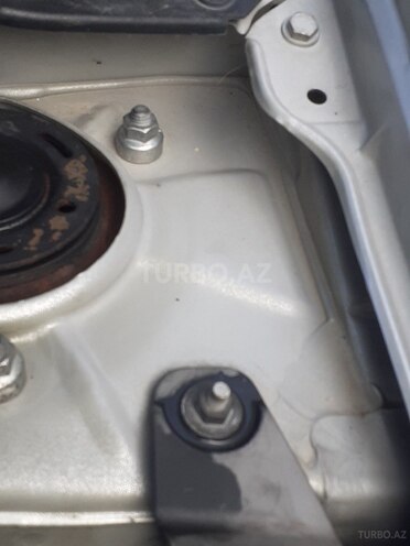 Toyota Corolla 2006, 299,156 km - 1.4 l - Mingəçevir