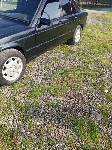 Mercedes 190 1990, 150,000 km - 2.0 l - Lənkəran