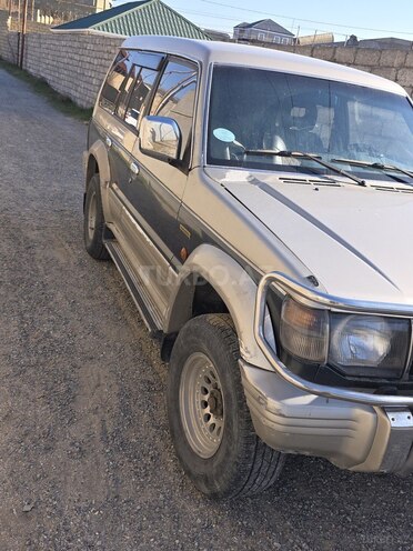 Mitsubishi Pajero 1992, 333,456 km - 2.5 л - Bakı