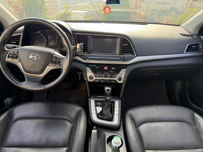 Hyundai Avante 2015, 175,000 km - 1.6 l - Bakı