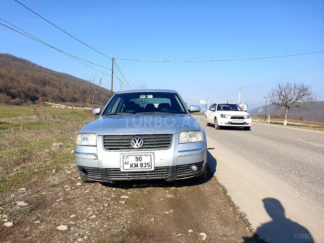 Volkswagen Passat 2004, 216,000 km - 1.8 l - Qusar