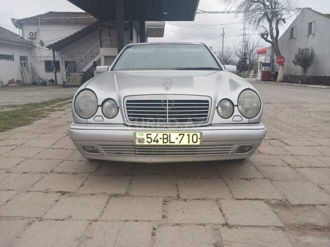 Mercedes E 280 1997, 421,242 km - 2.8 l - Salyan