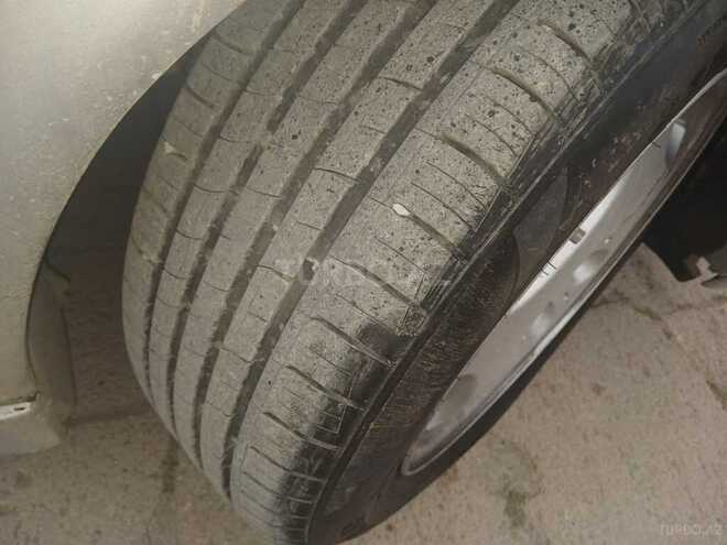 Mercedes E 280 1997, 421,242 km - 2.8 l - Salyan