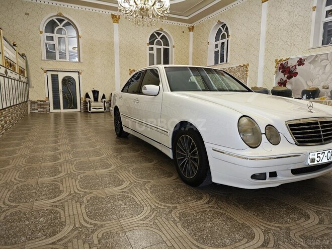 Mercedes E 240 2001, 280,000 km - 2.6 l - Şəmkir