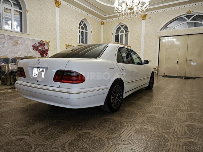 Mercedes E 240 2001, 280,000 km - 2.6 l - Şəmkir