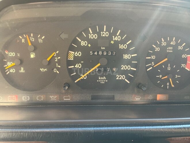 Mercedes E 230 1992, 525,745 km - 2.3 l - Bakı