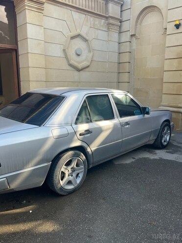 Mercedes E 230 1992, 525,745 km - 2.3 l - Bakı