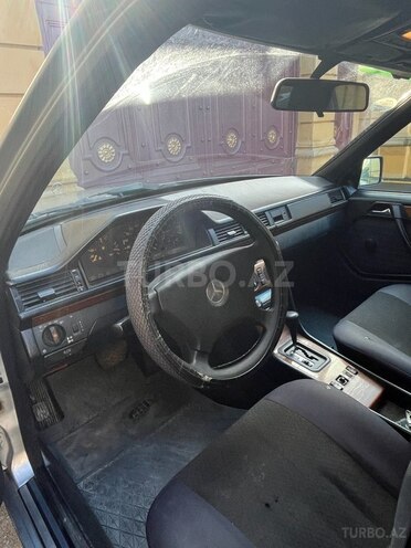 Mercedes E 230 1992, 525,745 km - 2.3 l - Bakı