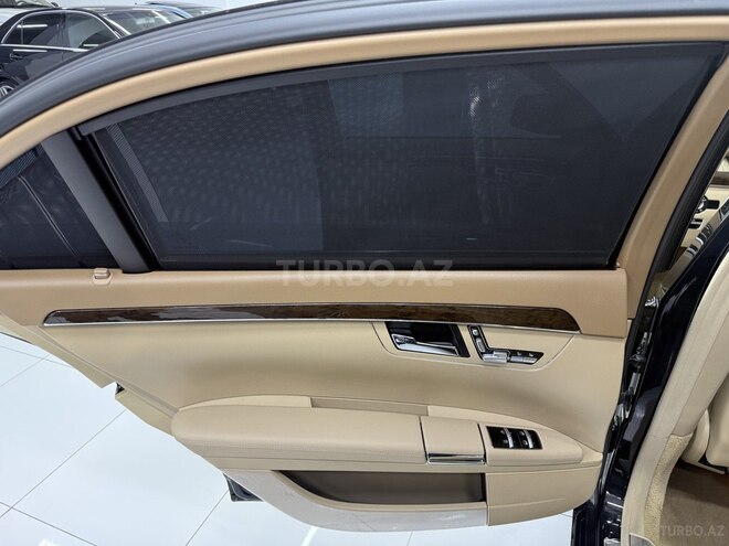 Mercedes S 500-13