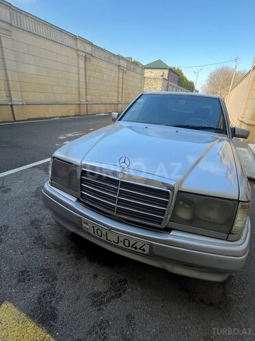 Mercedes E 230 1992, 525,745 km - 2.3 l - Bakı