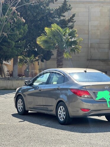 Hyundai Accent 2015, 271,979 km - 1.4 л - Bakı