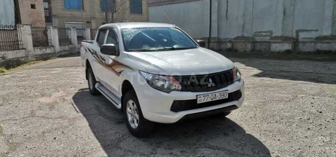 Mitsubishi L200 2018, 80,000 km - 2.5 л - Bakı