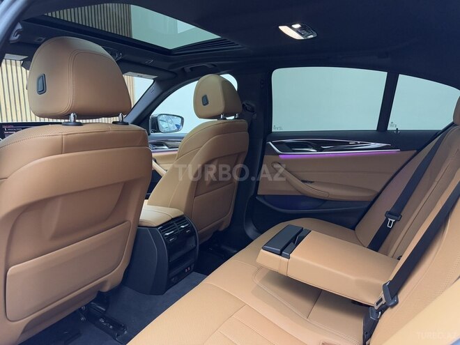 BMW 530e 2022, 28,000 km - 2.0 l - Bakı