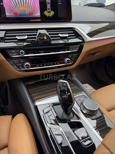 BMW 530e 2022, 28,000 km - 2.0 l - Bakı