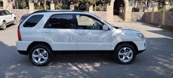 Kia Sportage 2009, 245,000 km - 2.0 l - Bakı