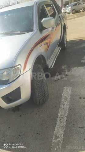 Mitsubishi L200 2011, 217,720 km - 2.5 l - Qusar