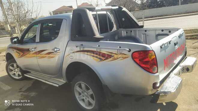 Mitsubishi L200 2011, 217,720 km - 2.5 l - Qusar