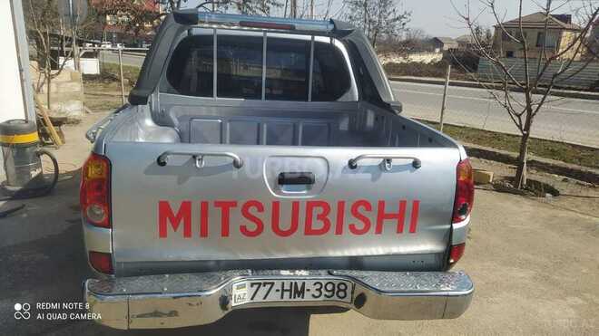 Mitsubishi L200 2011, 217,720 km - 2.5 l - Qusar