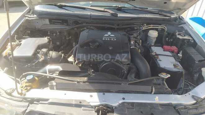 Mitsubishi L200 2011, 217,720 km - 2.5 l - Qusar